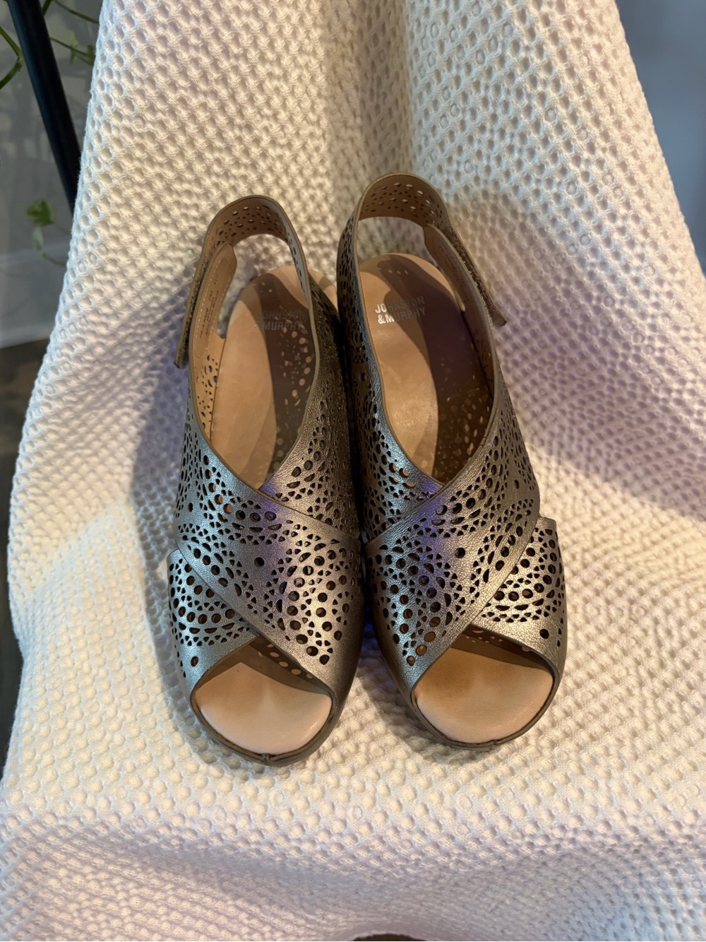 Johnston & Murphy Gold Perforated Leather Cross-strap Slingback Sandals